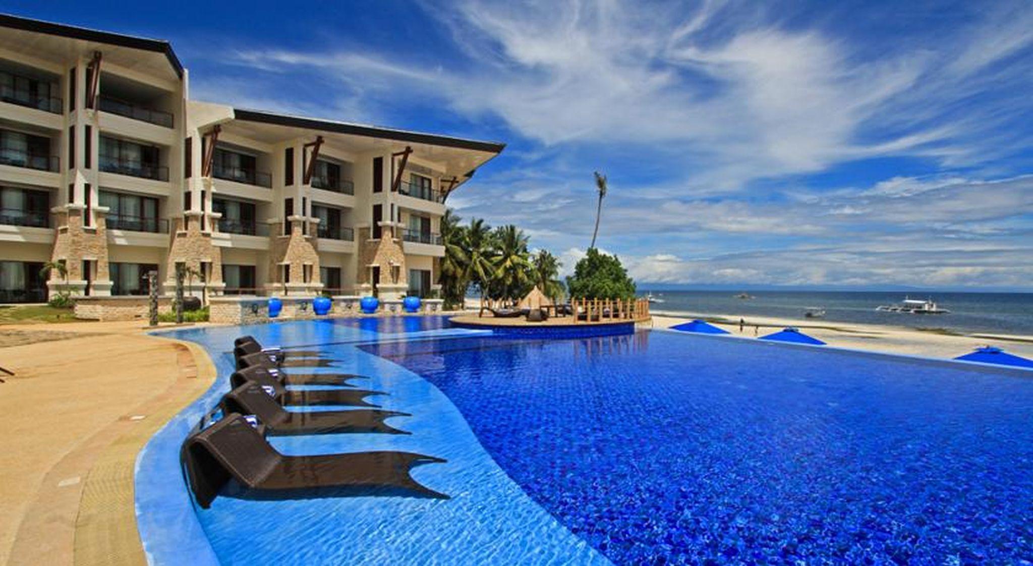 The Bellevue Resort Panglao Esterno foto Infinity pool at the Shangri-La Hotel, Mactan Resort