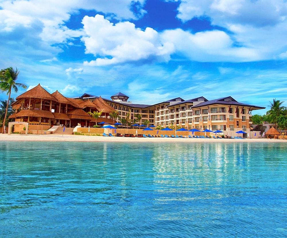 The Bellevue Resort Panglao Esterno foto The resort's main building